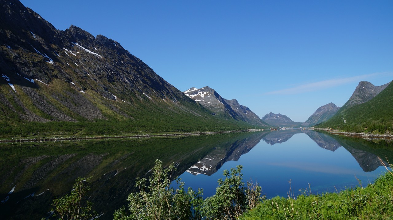 Soiegelung am Gryllefjord